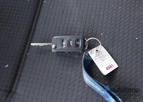 2015 Volkswagen Jetta 2.0L S из США, поврежденный, VIN 3VW2K7AJ0FM318092